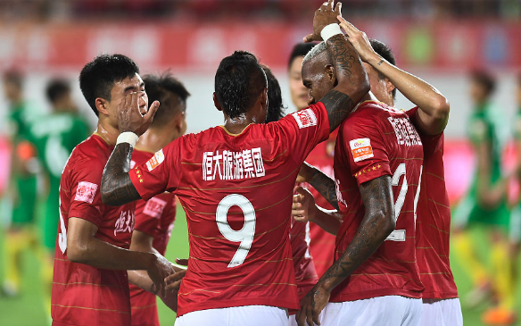 恒大主场0:0逼平国安，势不可挡